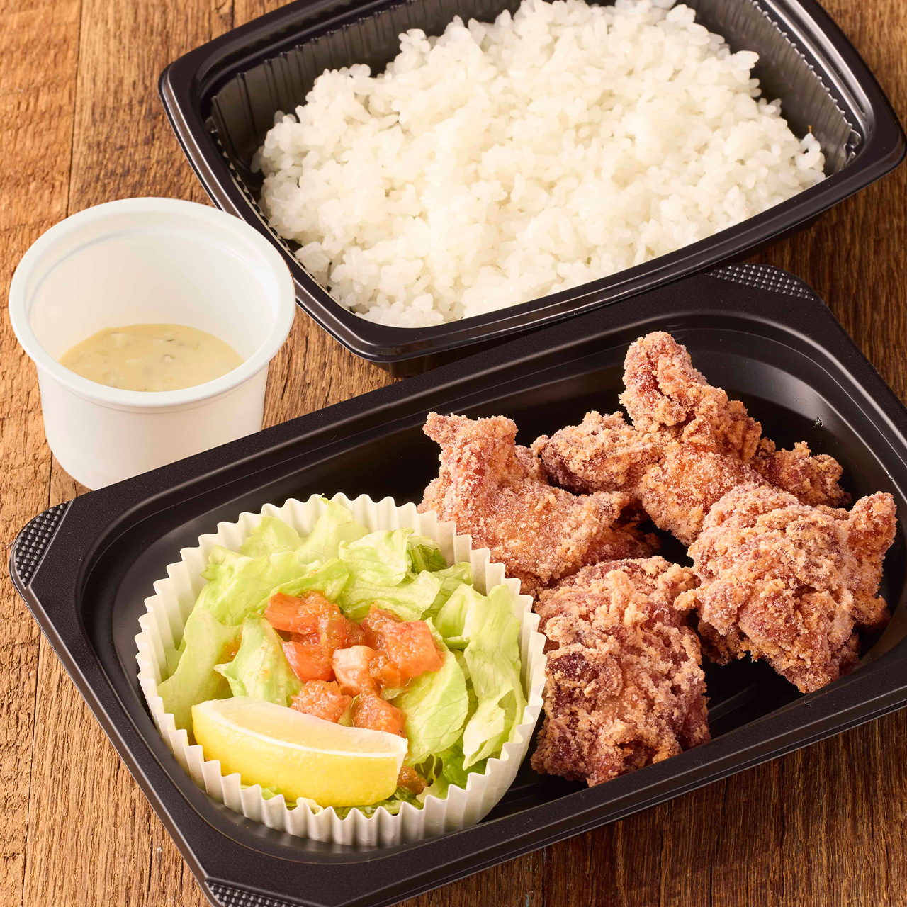 ココス 【452】本気の唐揚げ(4ヶ)タルタルソース・サラダ付き