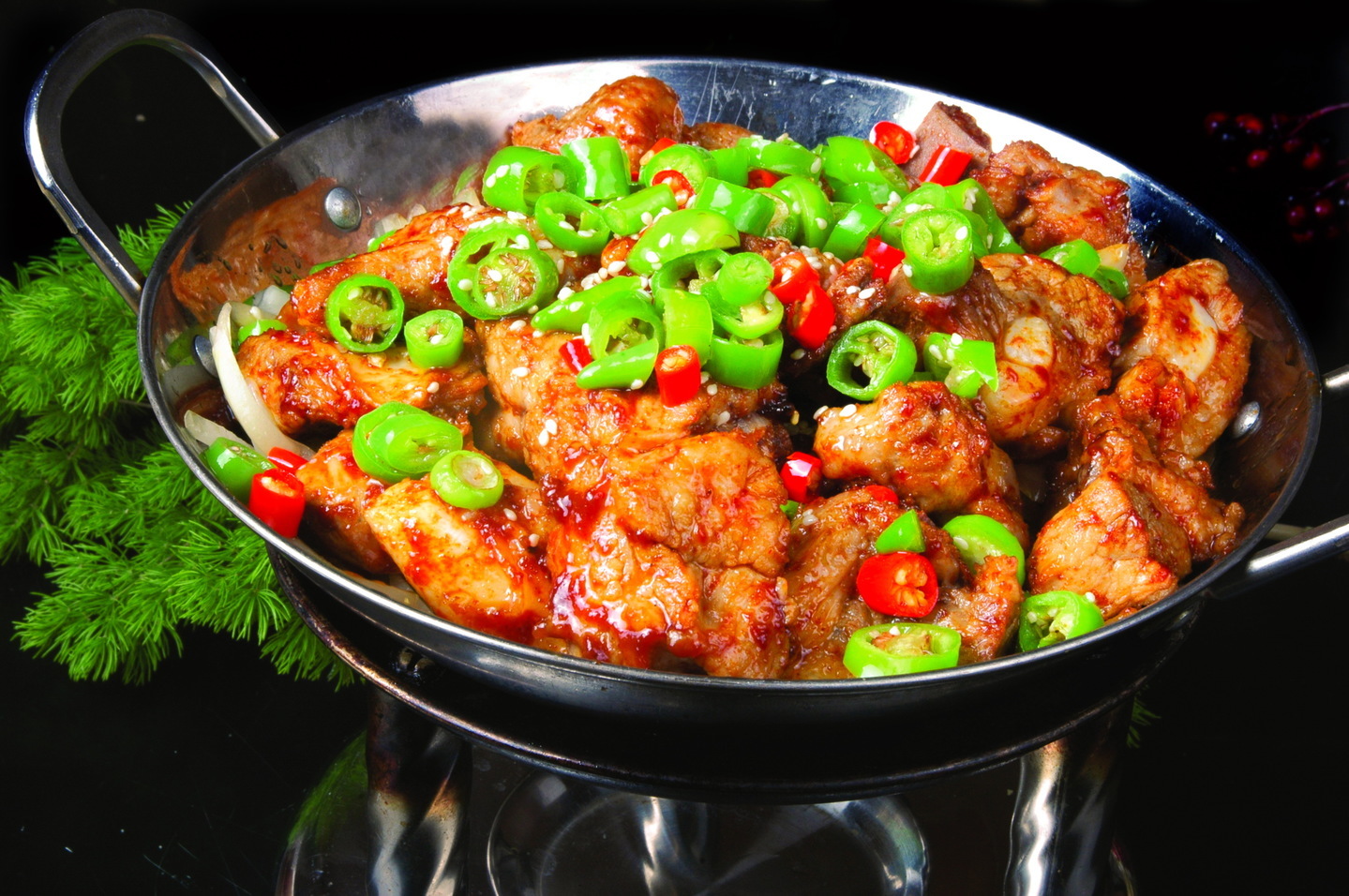 永利 揚げスペアリブの辛味焼き鍋