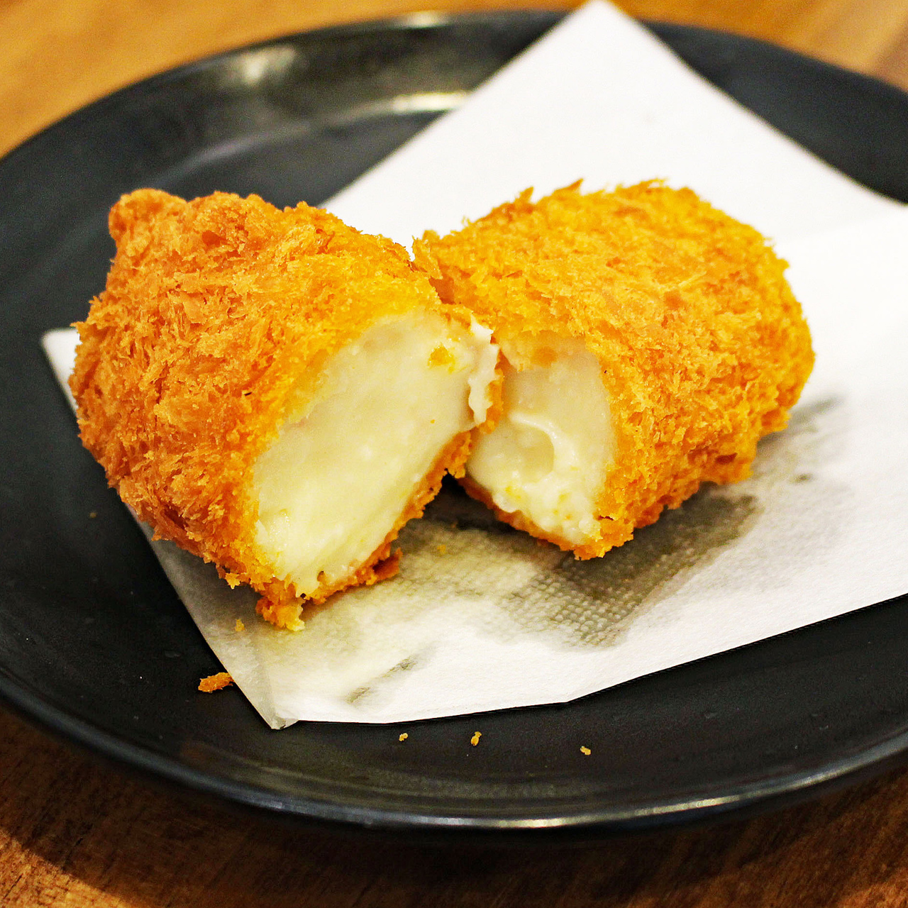 かつ丼 吉兵衛 カニクリームコロッケ