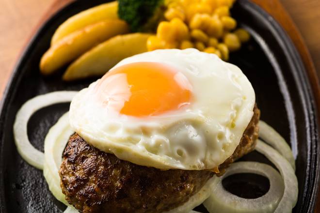 モンスターグリル トッピング目玉焼き