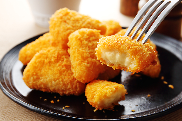 黒毛和牛ハンバーグ専門店 福よし カマンベールチーズフライ (S/M)