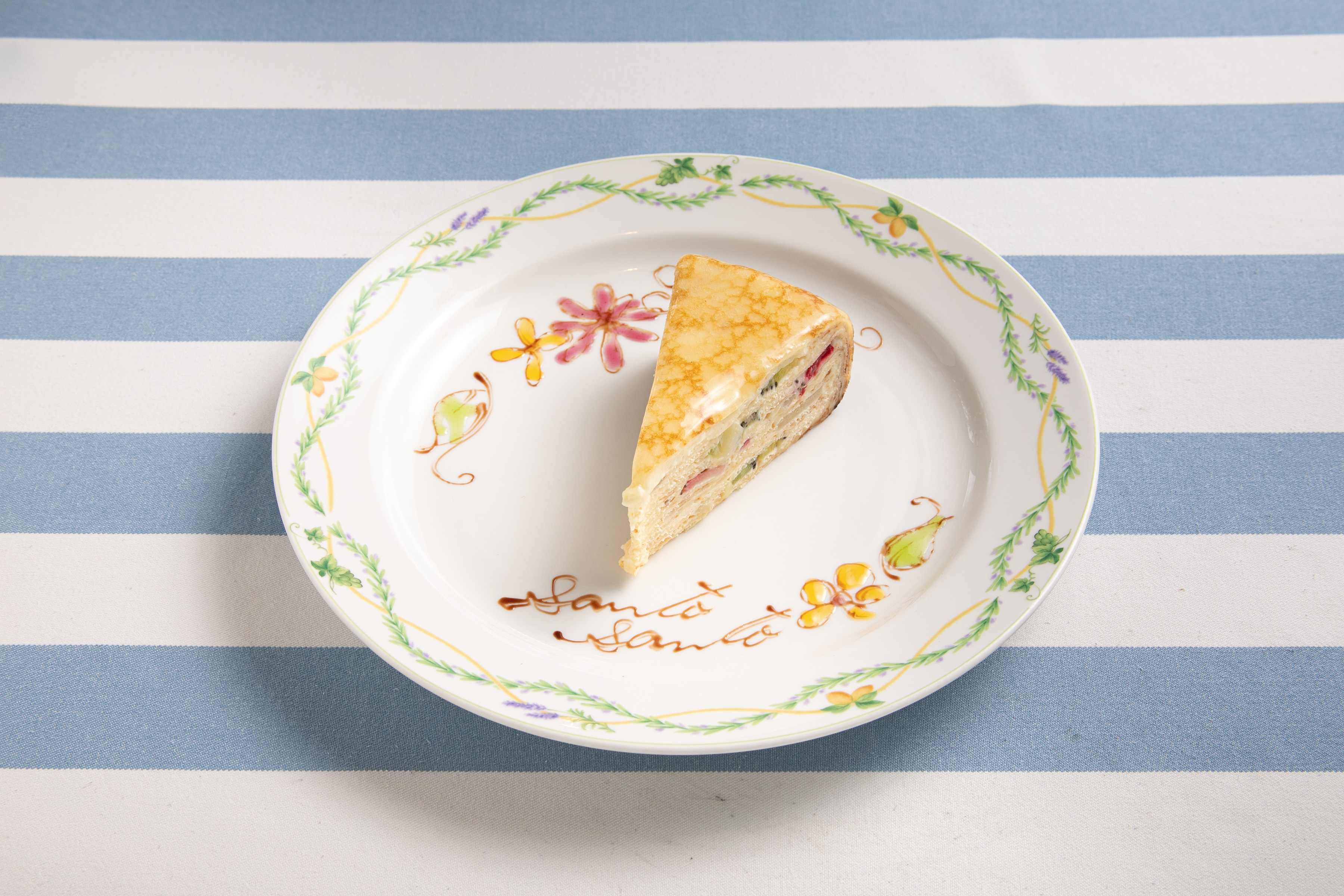 ピッツェリア マルデナポリ ミルクレープ