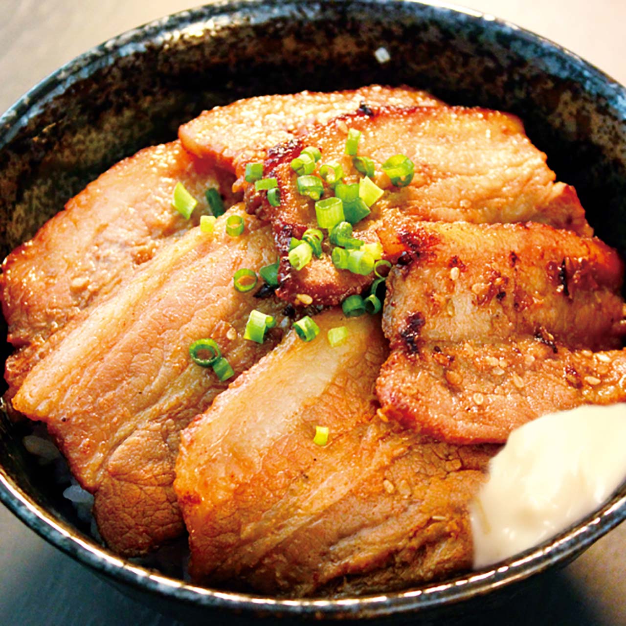 デリズ 甘辛みそ豚丼 500≪1772≫