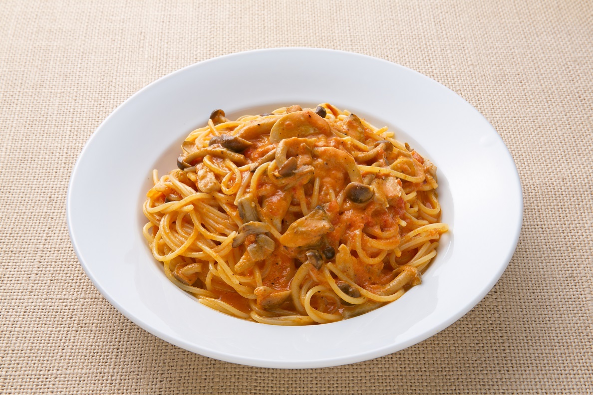 カプリチョーザ キノコのトマトクリーム