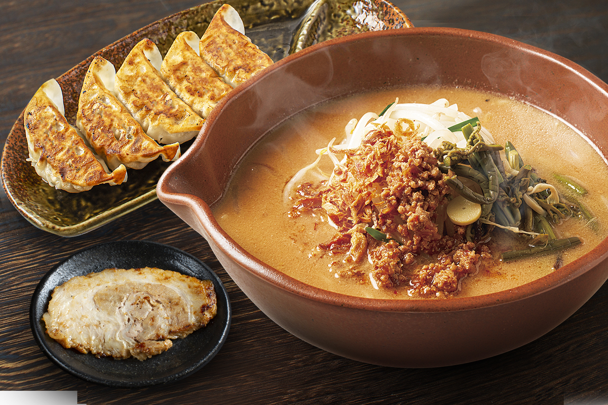 麺場 田所商店 信州味噌らーめん+炙りチャーシュー1枚+餃子