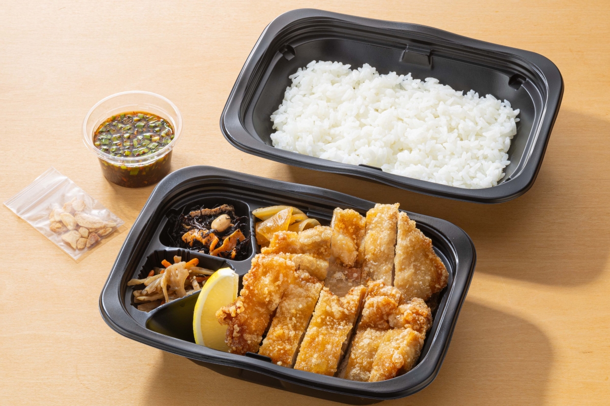 大戸屋 生ニラだれの油淋鶏弁当