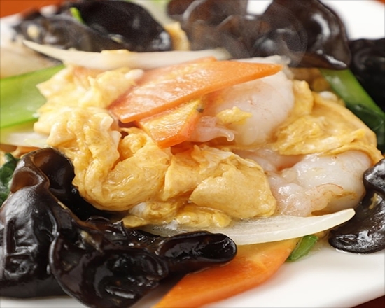 餃子酒場 豚肉、キクラゲと玉子炒め