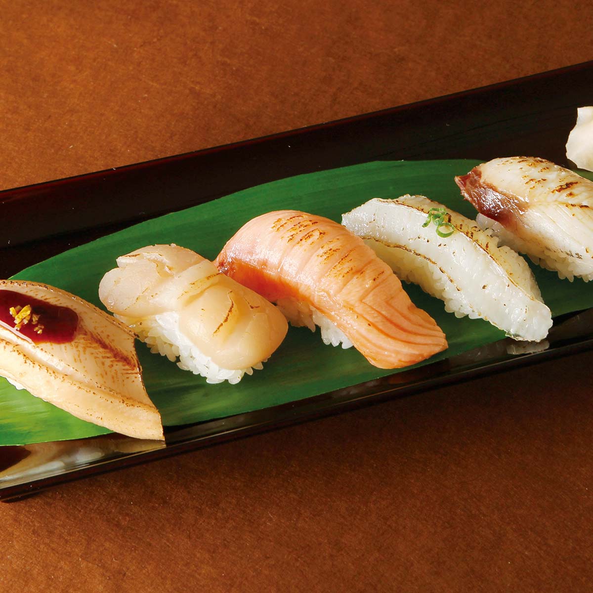 柿家すし 炙り５貫盛り