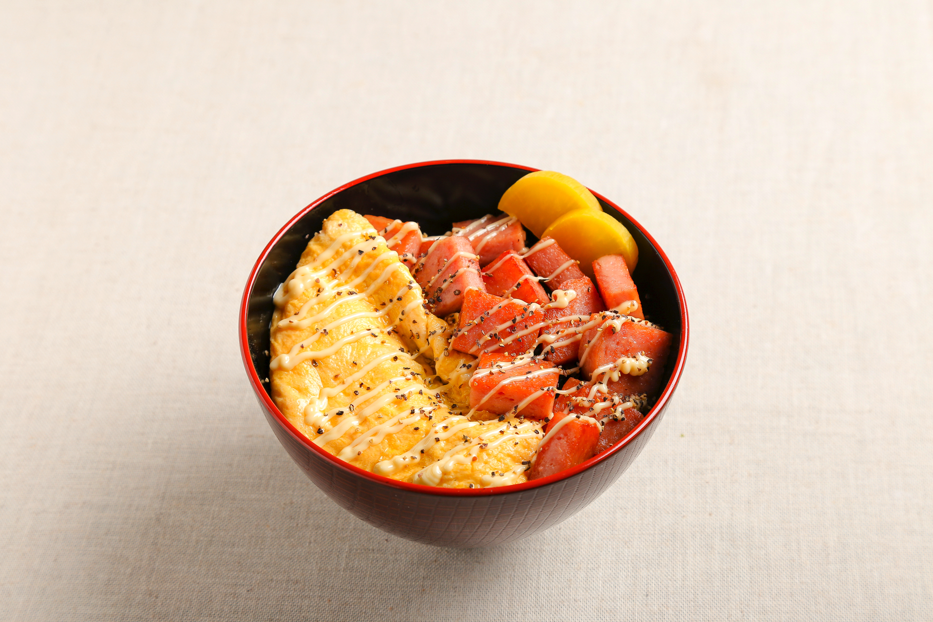 ぼんたぼんた スパム玉子丼