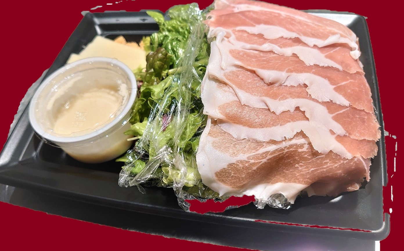 俺のフレンチ 仏、オーベルニュ産、生ハムのせサラダ