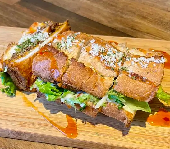 【当店人気No.2】食べんとバカちん！！！「ロティジョン」