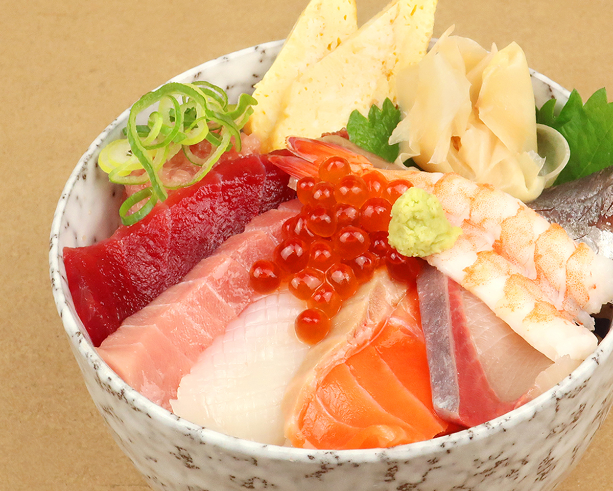 いくら丼専門店 赤いキャビア 【期間限定20%OFF】海鮮ネタ「9種」丼