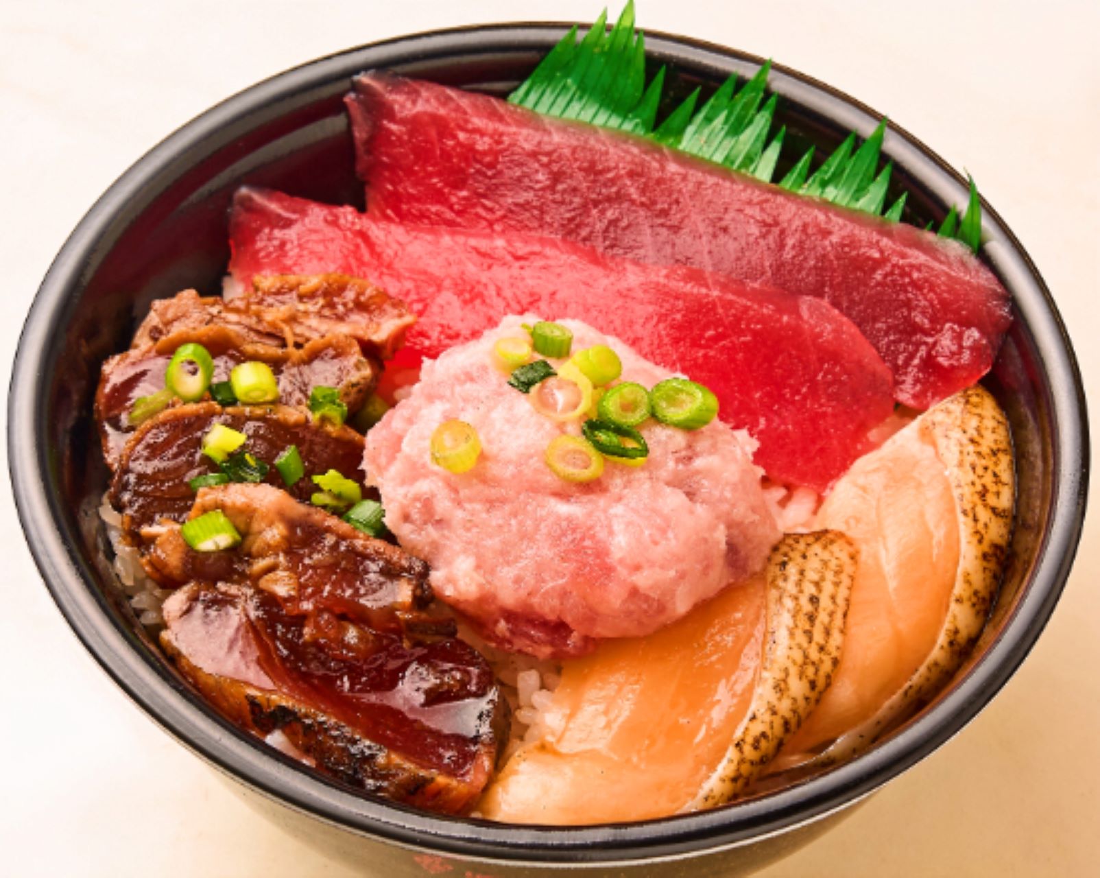 魚丼 黒潮丼 (10)