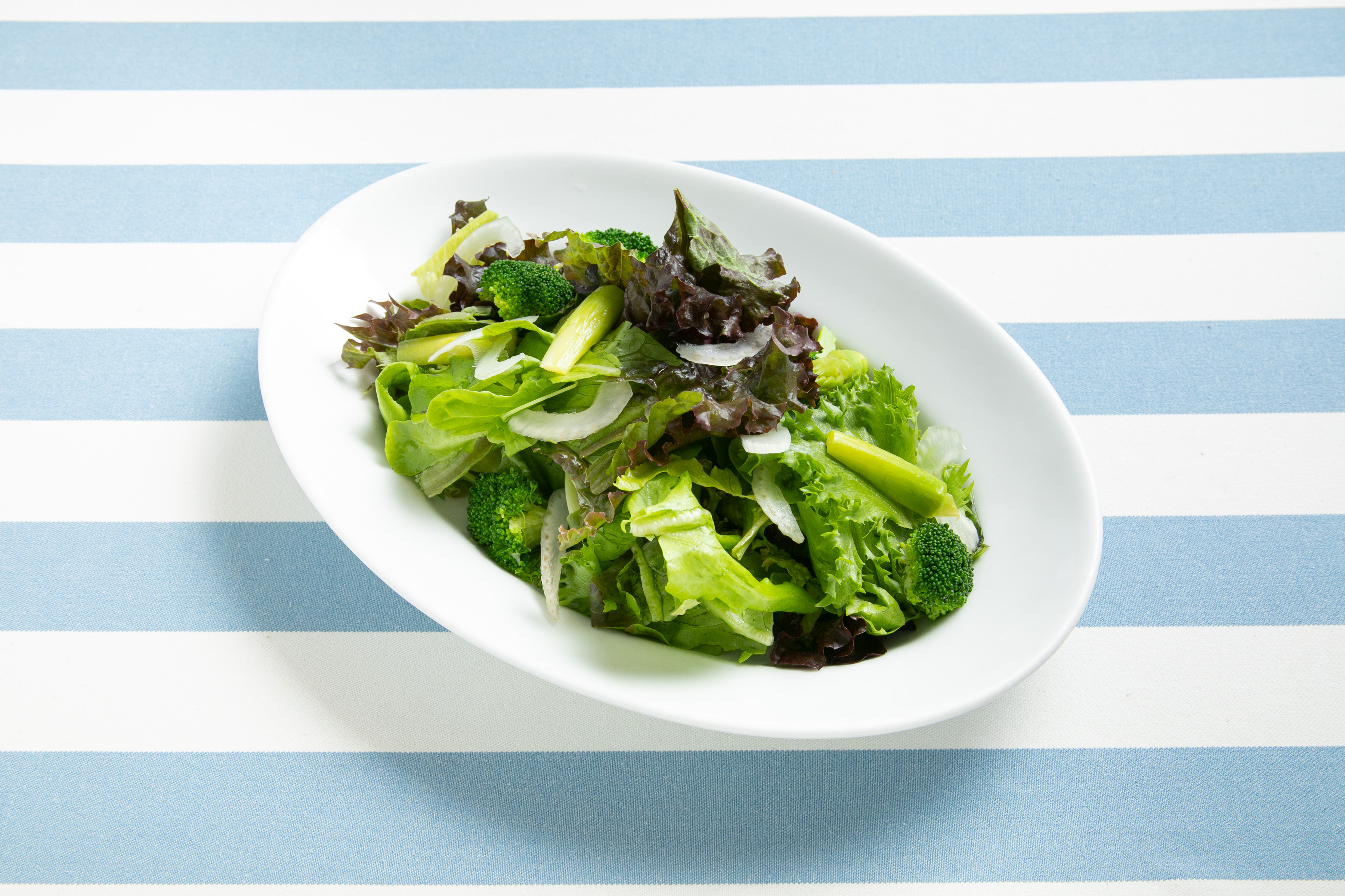 ピッツェリア マルデナポリ シンプルなグリーンサラダ(レギュラー)