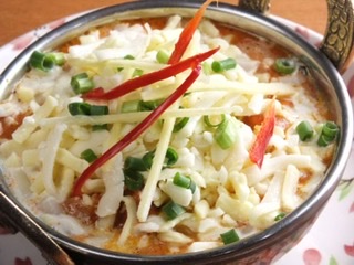 ハヌマン ハヌマンスペシャルチキンカレー プレーンナンorライス付き