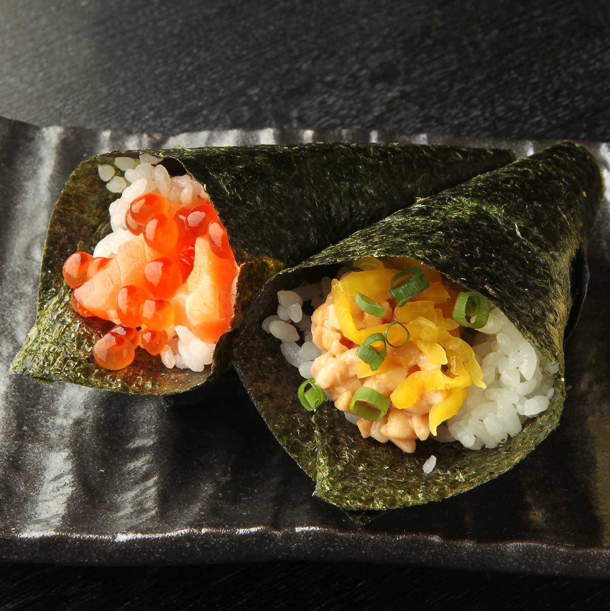 柿家すし 手巻き2本セット(納豆・いくら鮭)