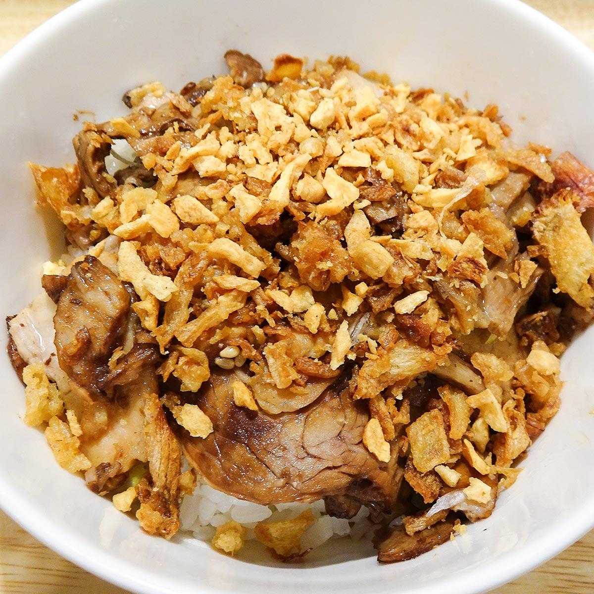 ぶた家 フライドガーリック豚丼